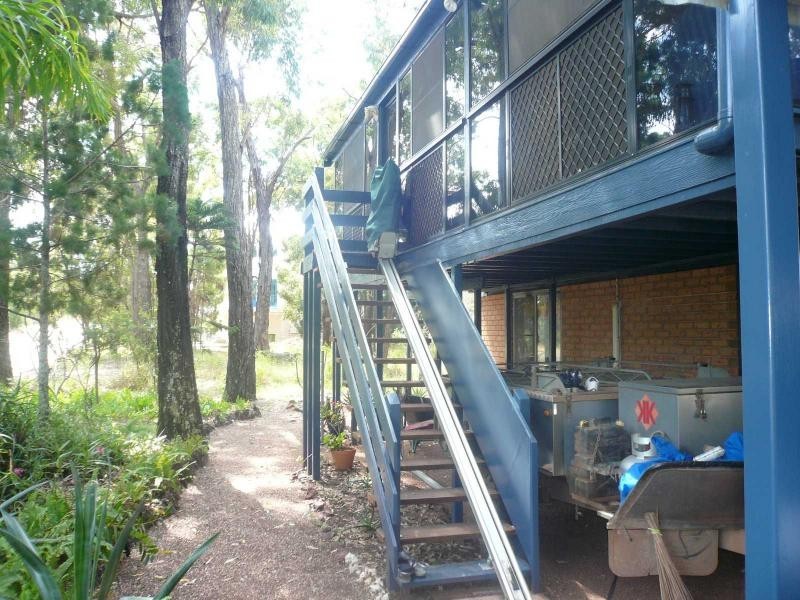 1 Blue Vista Street, Macleay Island QLD 4184