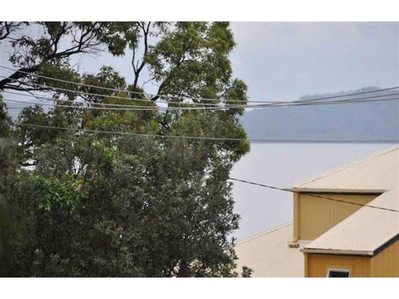 2 Alkira Street, Macleay Island QLD 4184