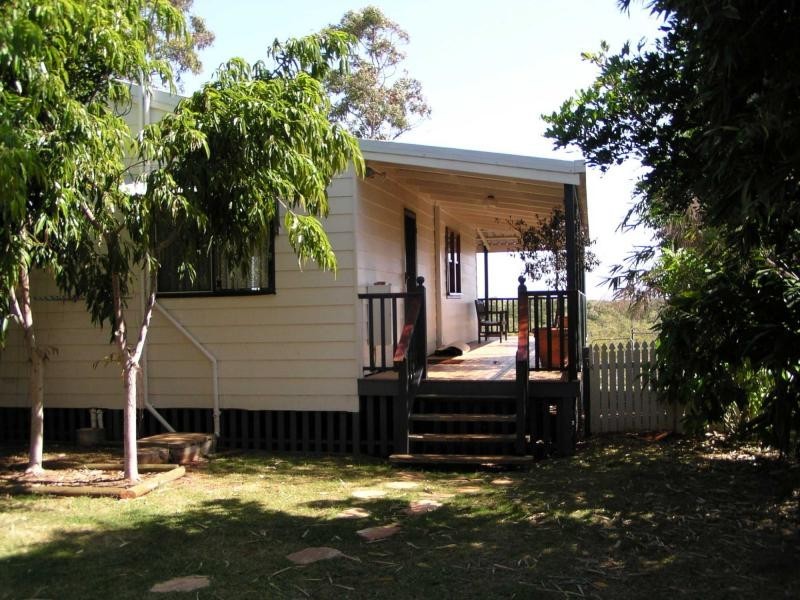 60 Treasure Island Avenue, Karragarra Island QLD 4184