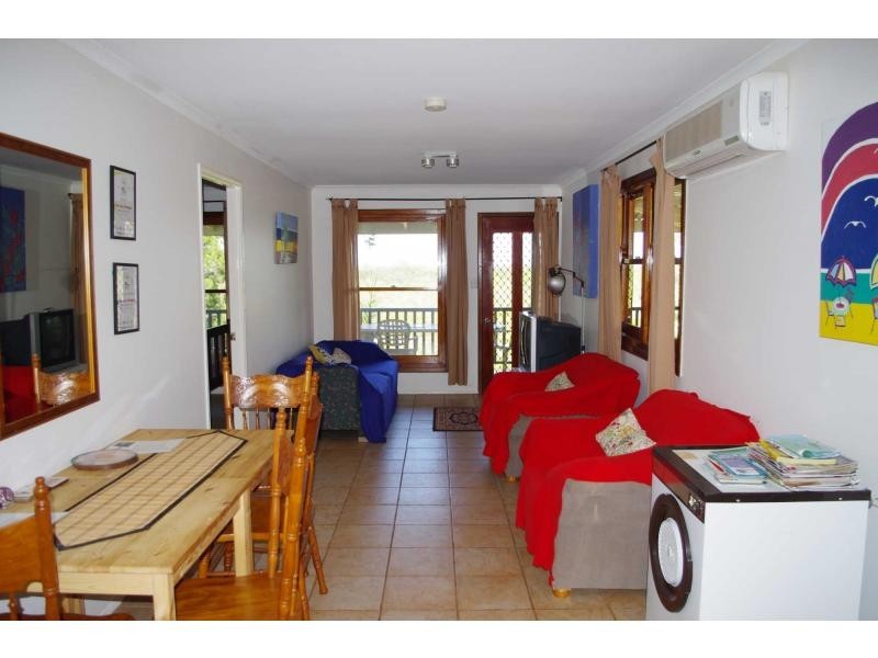 60 Treasure Island Avenue, Karragarra Island QLD 4184