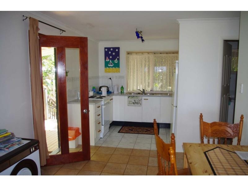 60 Treasure Island Avenue, Karragarra Island QLD 4184