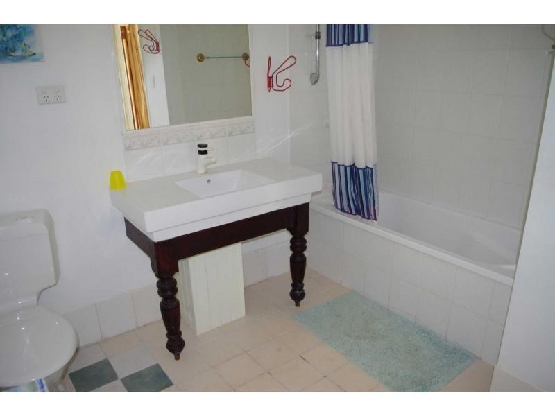 60 Treasure Island Avenue, Karragarra Island QLD 4184