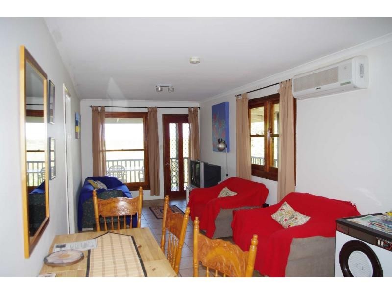 60 Treasure Island Avenue, Karragarra Island QLD 4184