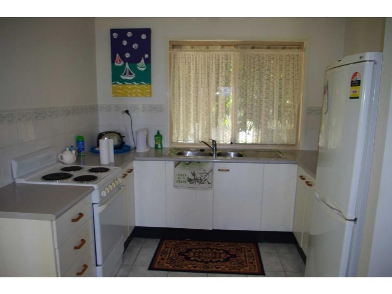 60 Treasure Island Avenue, Karragarra Island QLD 4184