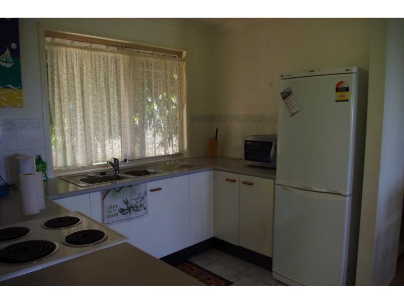 60 Treasure Island Avenue, Karragarra Island QLD 4184