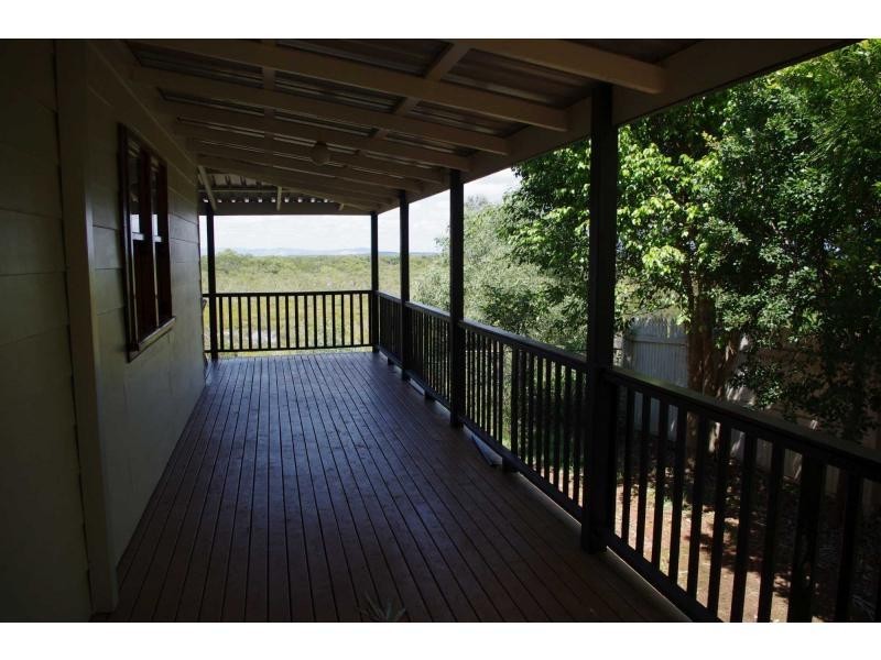 60 Treasure Island Avenue, Karragarra Island QLD 4184