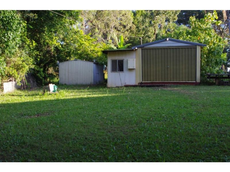 10 Noyes Parade, Karragarra Island QLD 4184