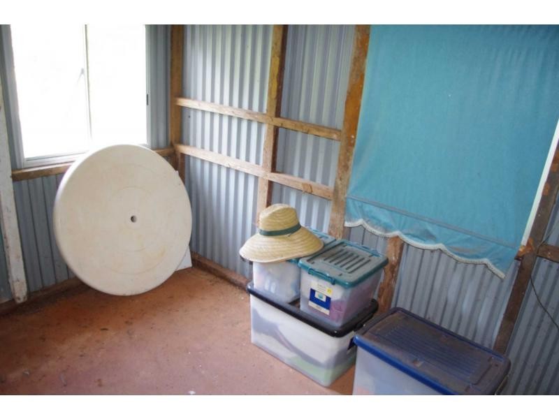 10 Noyes Parade, Karragarra Island QLD 4184