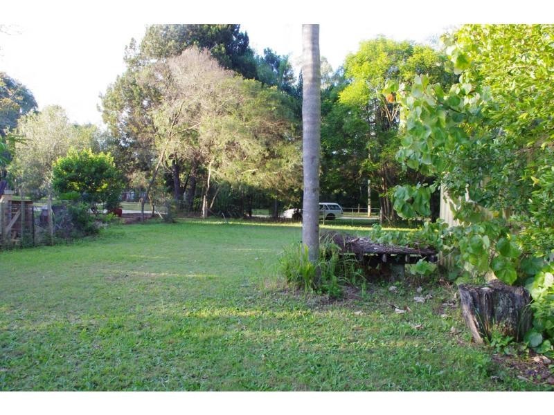 10 Noyes Parade, Karragarra Island QLD 4184