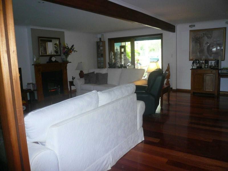 46 Western Road, Macleay Island QLD 4184