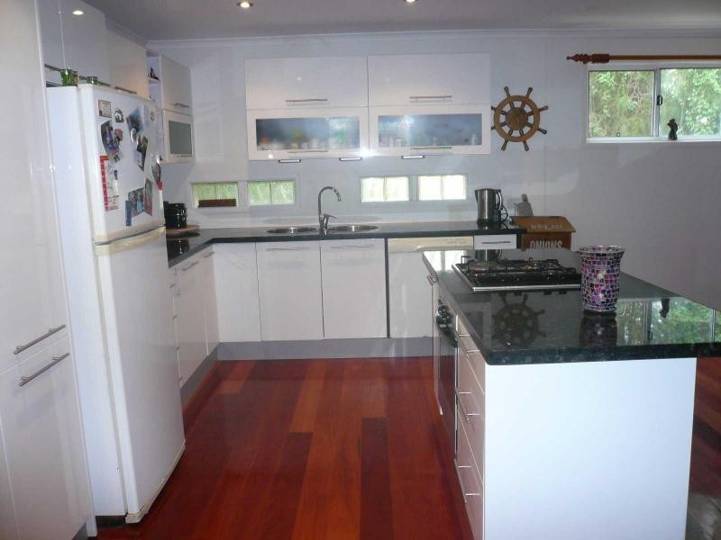 46 Western Road, Macleay Island QLD 4184