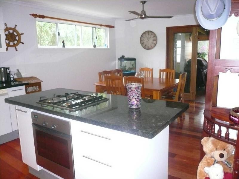 46 Western Road, Macleay Island QLD 4184