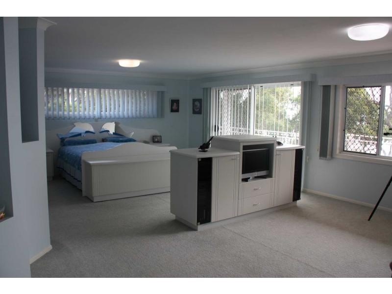 115 Beelong Street, Macleay Island QLD 4184