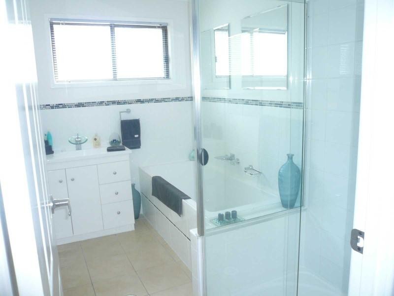 9 Sentosa Terrace, Macleay Island QLD 4184