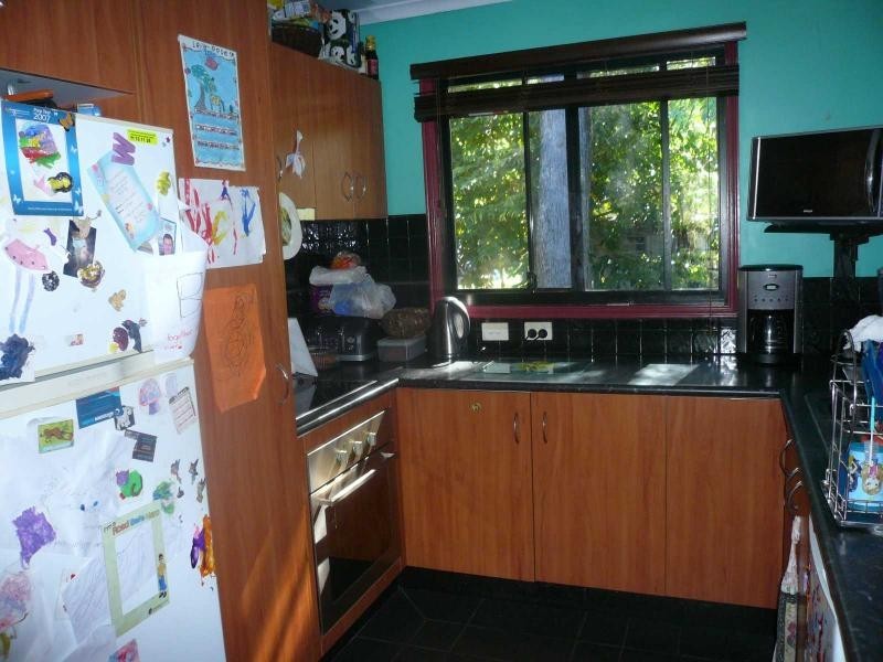 31 Kardinia Street, Macleay Island QLD 4184