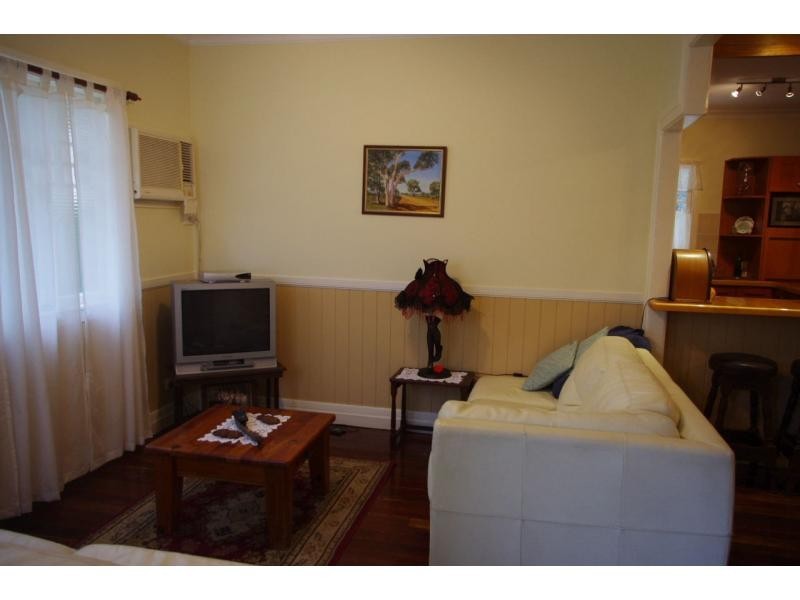 43 Charles Terrace, Macleay Island QLD 4184