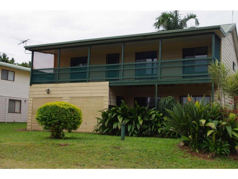 121 Treasure Island Avenue, Karragarra Island QLD 4184