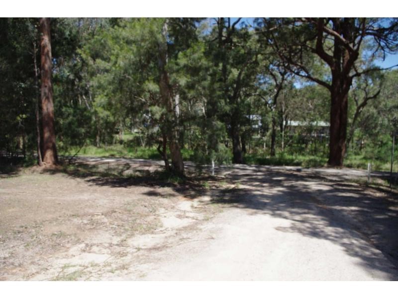 2 Natone Terrace, Macleay Island QLD 4184