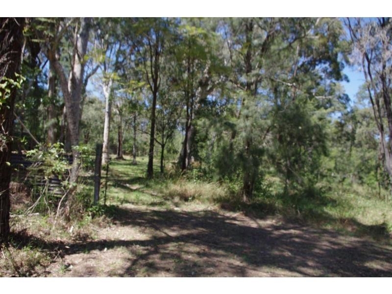 2 Natone Terrace, Macleay Island QLD 4184