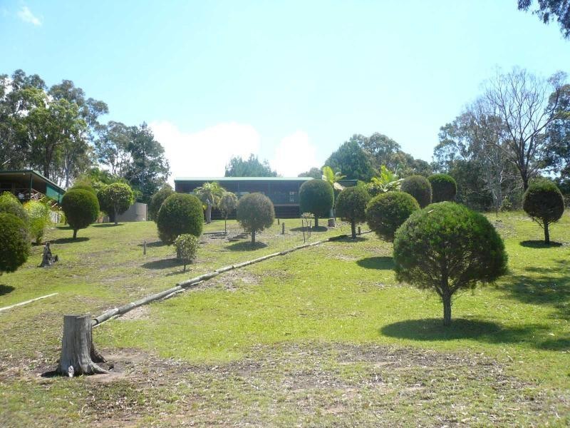 20-22 Weeroona Avenue, Macleay Island QLD 4184