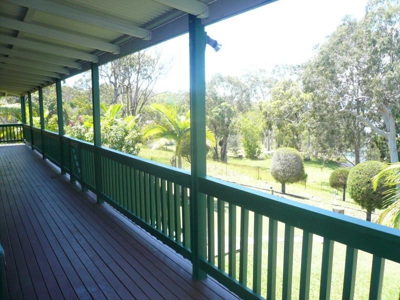 20-22 Weeroona Avenue, Macleay Island QLD 4184