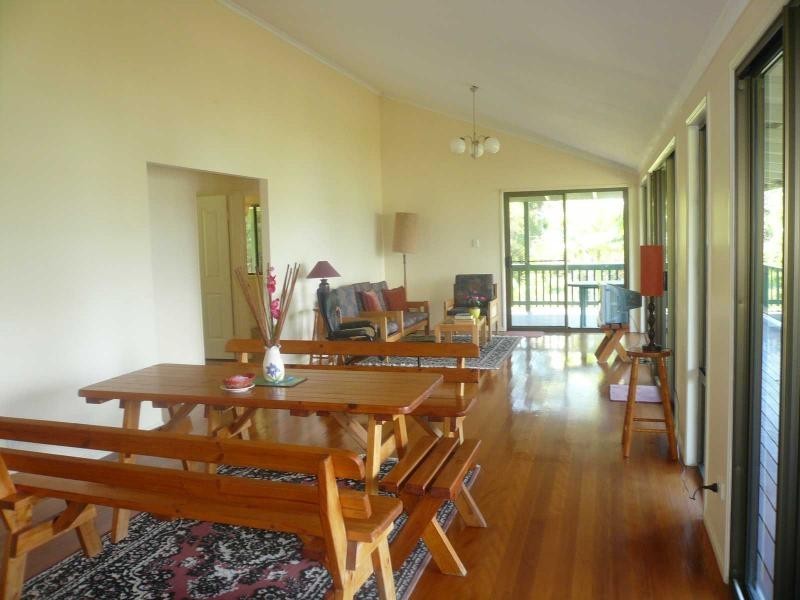 20-22 Weeroona Avenue, Macleay Island QLD 4184