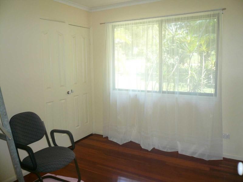 20-22 Weeroona Avenue, Macleay Island QLD 4184