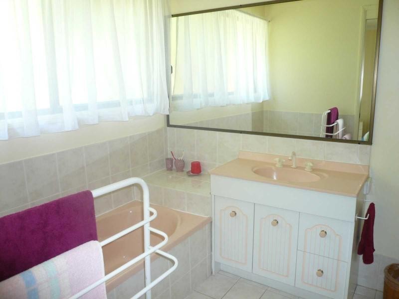 20-22 Weeroona Avenue, Macleay Island QLD 4184