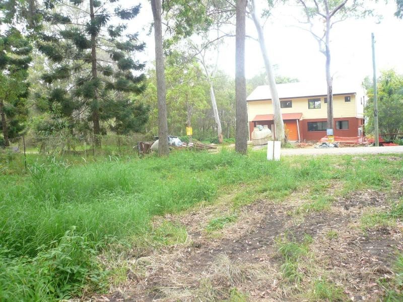 12 Beelong Street, Macleay Island QLD 4184
