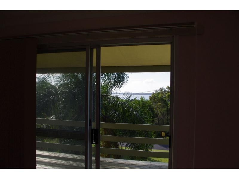 60 Coondooroopa Drive, Macleay Island QLD 4184