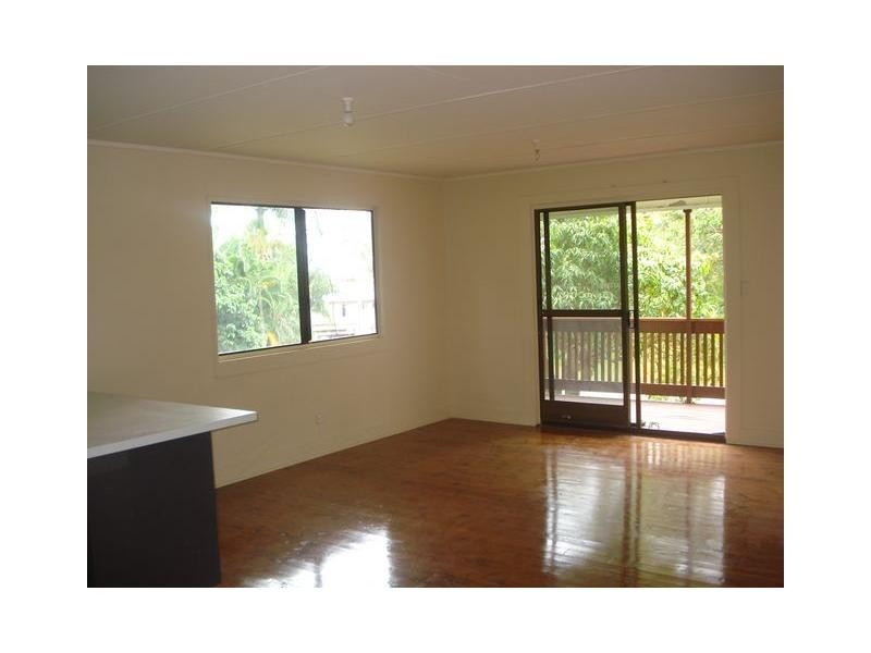 6 Niel, Lamb Island QLD 4184