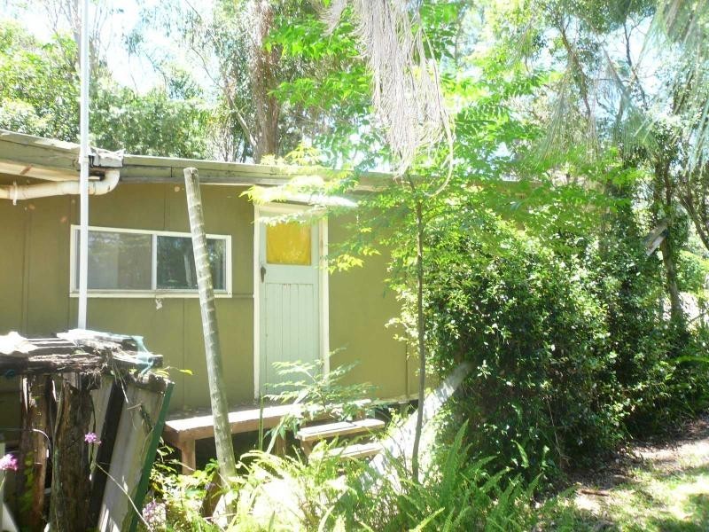 77 Eastbourne Terrace, Macleay Island QLD 4184