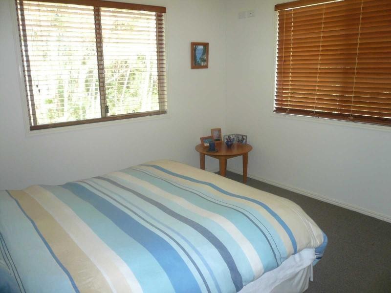 10 Ore Street, Macleay Island QLD 4184