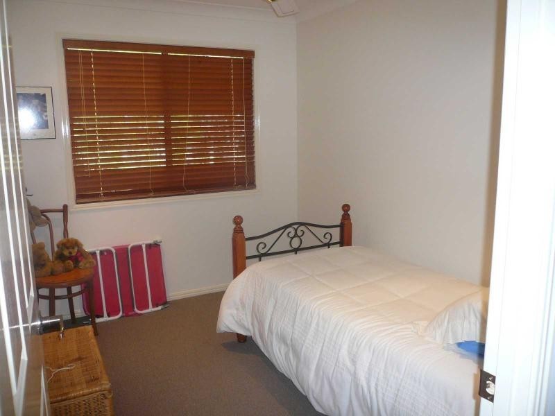 10 Ore Street, Macleay Island QLD 4184