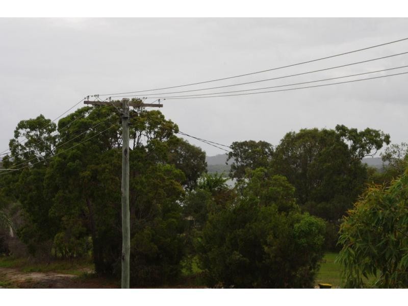 63 Eastbourne Terrace, Macleay Island QLD 4184