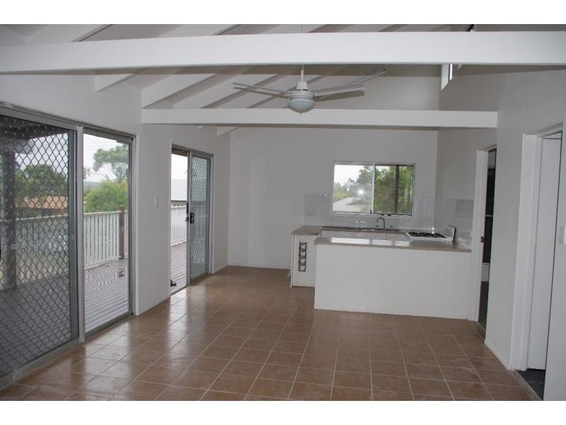 63 Eastbourne Terrace, Macleay Island QLD 4184