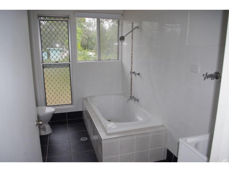 63 Eastbourne Terrace, Macleay Island QLD 4184