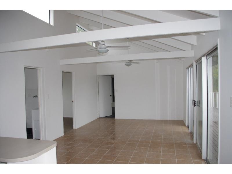 63 Eastbourne Terrace, Macleay Island QLD 4184