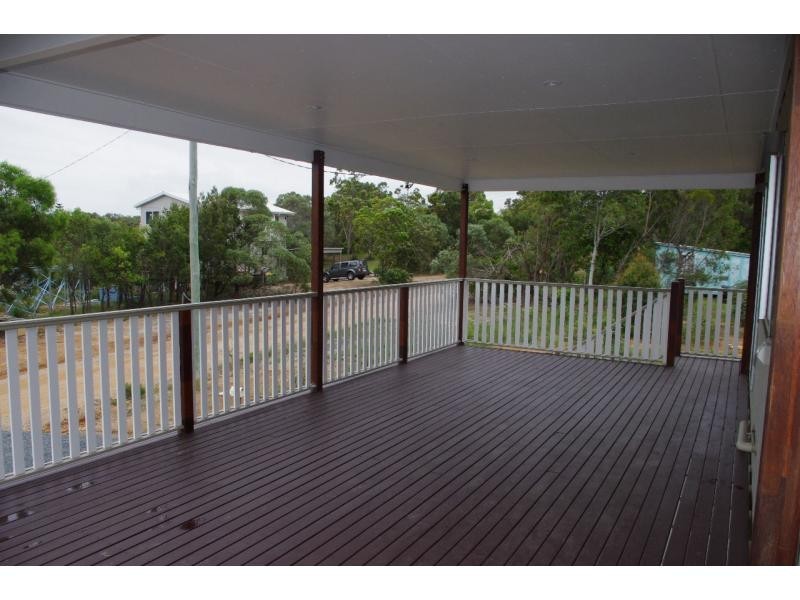 63 Eastbourne Terrace, Macleay Island QLD 4184