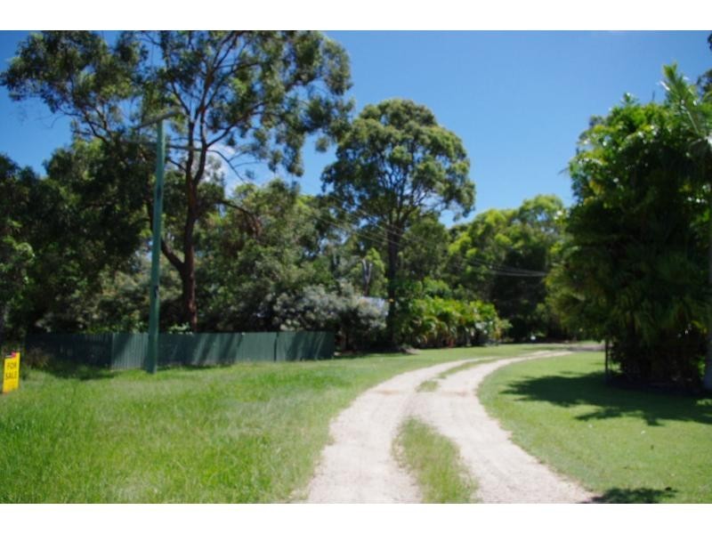 32 Mango Crescent, Macleay Island QLD 4184