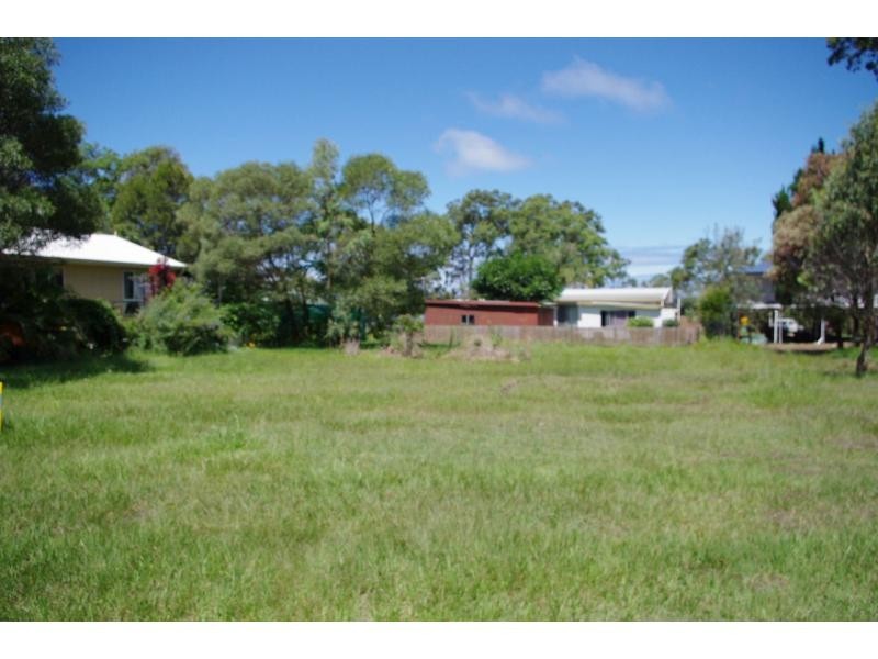 32 Mango Crescent, Macleay Island QLD 4184