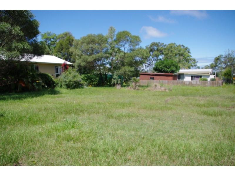 32 Mango Crescent, Macleay Island QLD 4184