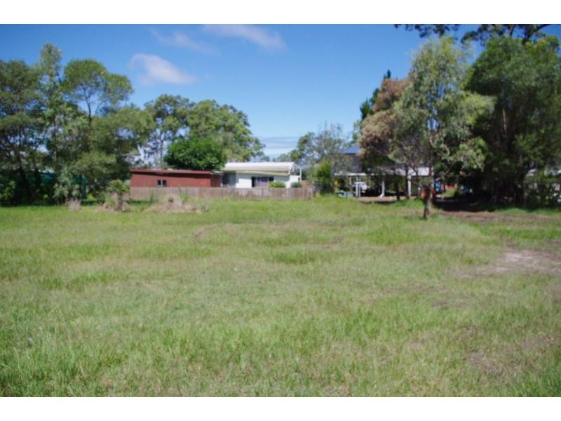 32 Mango Crescent, Macleay Island QLD 4184