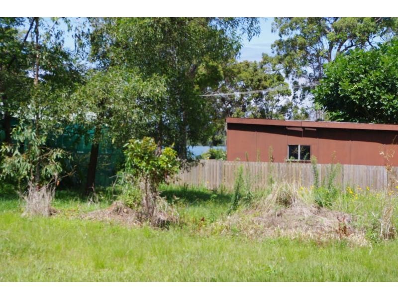 32 Mango Crescent, Macleay Island QLD 4184