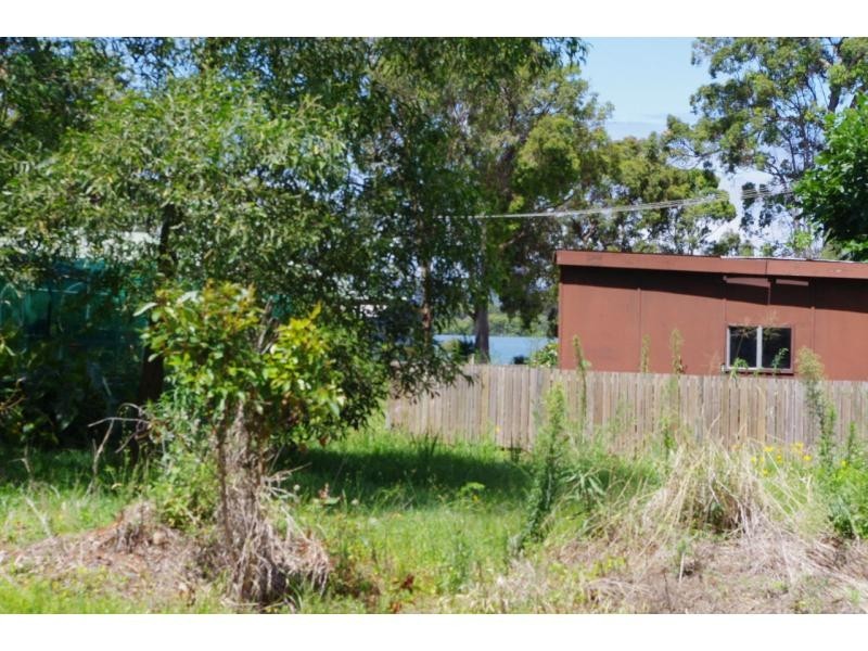 32 Mango Crescent, Macleay Island QLD 4184
