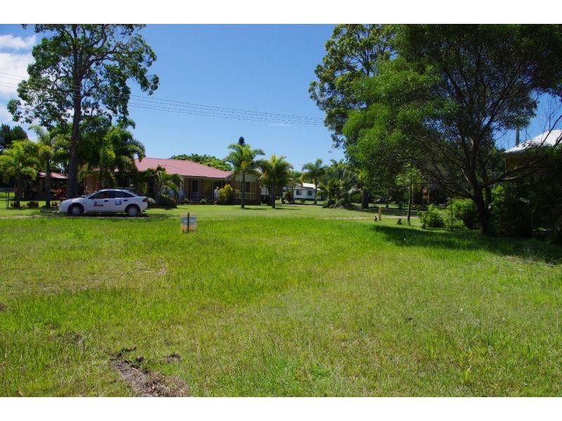 32 Mango Crescent, Macleay Island QLD 4184