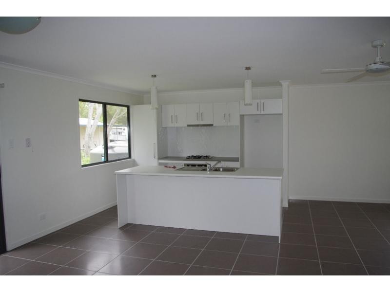54 Coast Road, Macleay Island QLD 4184