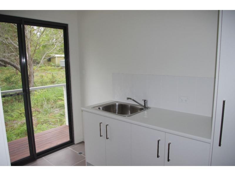 54 Coast Road, Macleay Island QLD 4184