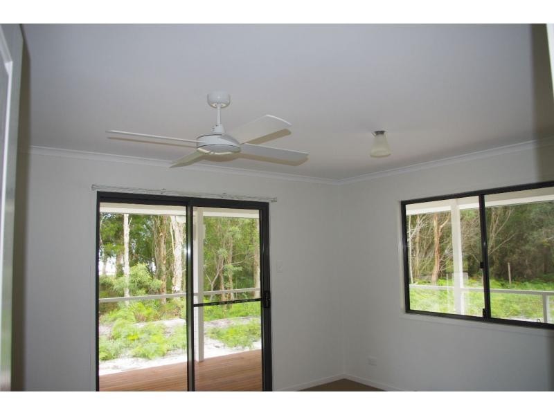 54 Coast Road, Macleay Island QLD 4184