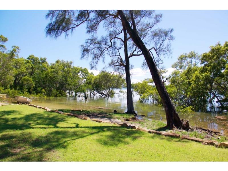 34 Marine Street, Macleay Island QLD 4184